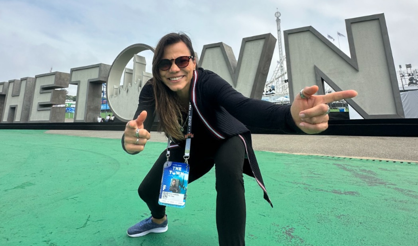  Produtora Renata Brasil revela estratégias para equilibrar saúde mental nos bastidores de eventos