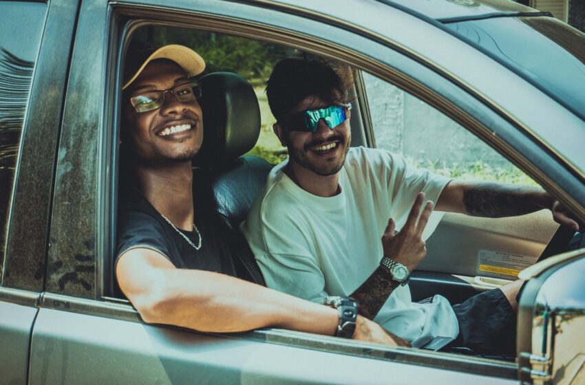  Gabriel Portugal e do Marcelinho 22 lançam clipe “Filho do Dono”