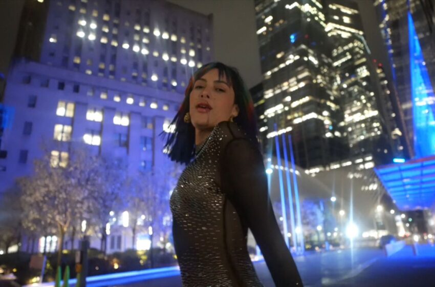 MÀIA HAZEL LANÇA CLIPE “B*TCH PLEASE” EM NOVA YORK E UNE MODA, POLÍTICA E PERFORMANCE EM ATO DE RESISTÊNCIA VISUAL