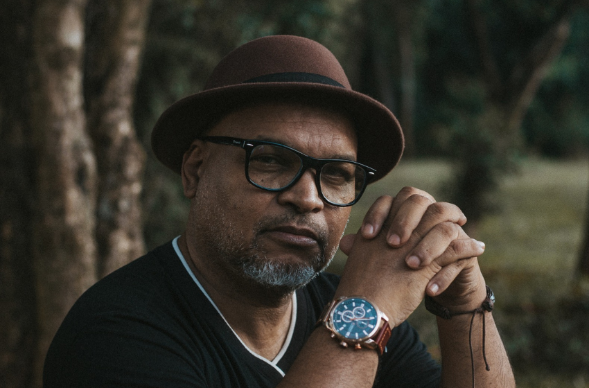  Paulo Dagomé, autor do recém lançado “Poética do Abismo”, será um dos poetas convidados da terceira edição da Feira do Vale