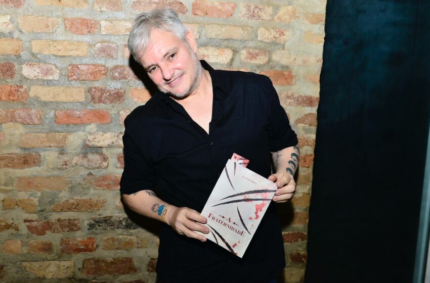  Hitmaker da música brasileira e diretor da UBC, Manno Góes estreia como romancista no livro “A Fraternidade”
