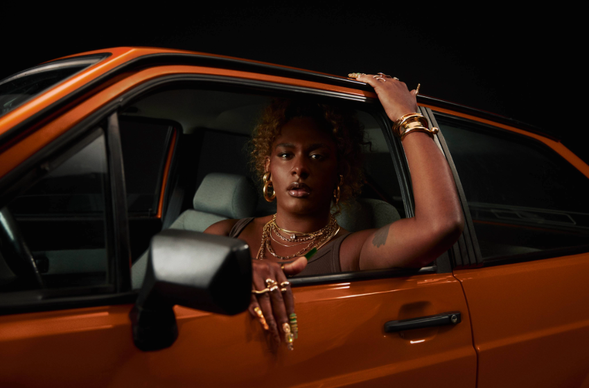  Liniker anuncia BYE BYE CAJU, a turnê de despedida do disco que transformou a música brasileira