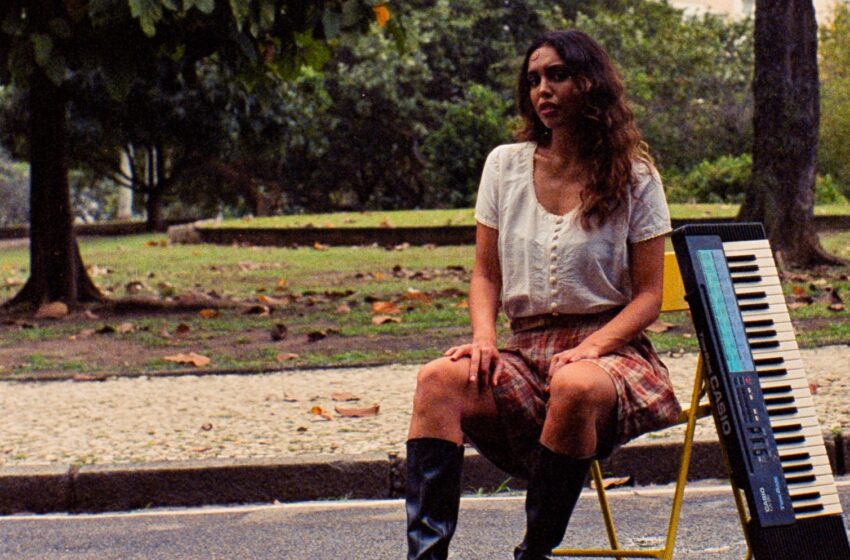  Dora Sanches estreia o novo single “Ter Filhos Fortes”