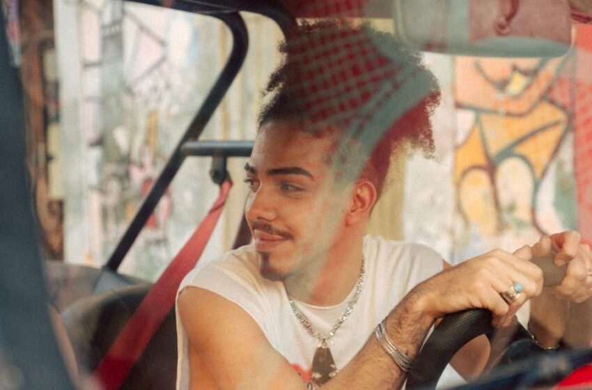 Léo da Bodega e Orquestra do Avesso antecipam o carnaval com o EP "A Folia Começa no Amparo"