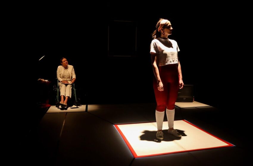  Atriz Mayara Mariotto volta aos palcos de São Paulo como Carol no espetáculo “Pietà – Um Fractal de Memórias”