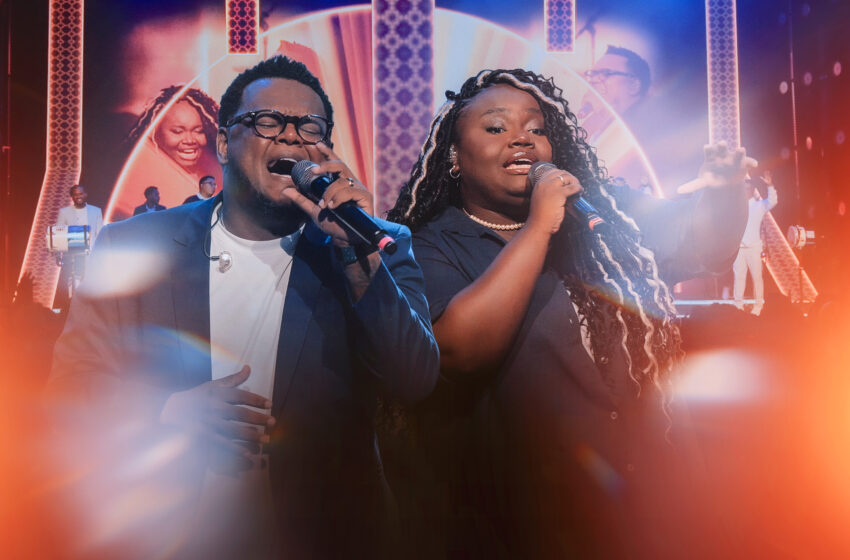  Marcados Pagode Gospel e Kellen Byanca apresentam o medley “Dono da Promessa / Por Causa Dele”