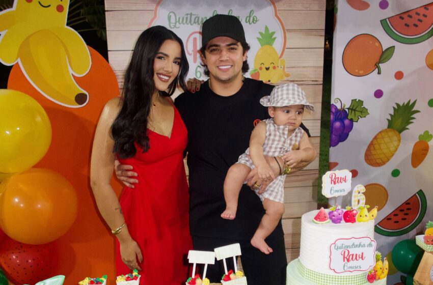  Karolly Rayssa celebra os 6 meses de Ravi e fala sobre a maternidade: “Um amor que não dá para explicar”